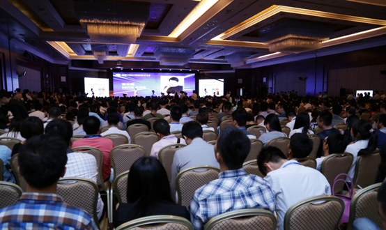 大云網(wǎng)被授予中國(guó)電子商務(wù)最具發(fā)展?jié)摿π袠I(yè)門戶