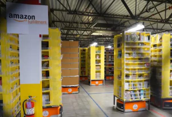 亞馬遜倉庫被打開后，小伙伴們驚呆了！一個活著的倉庫！