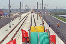 京沈高鐵遼寧段開(kāi)始敷設(shè)電力高壓電纜