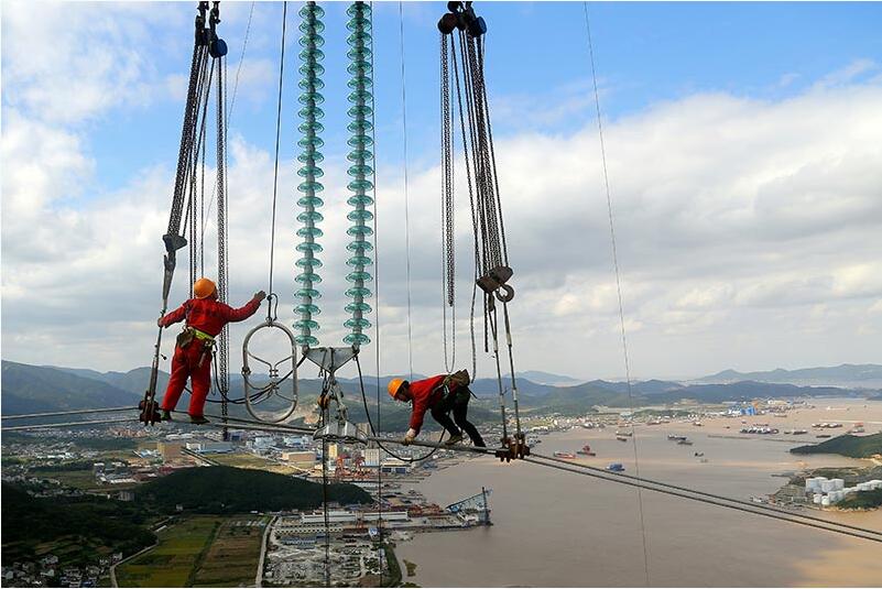 220千伏岱山輸電線路改造工程灌門(mén)大跨越架線施工結(jié)束