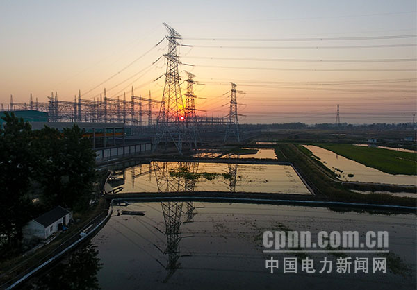 圖為錫盟-泰州直流日出