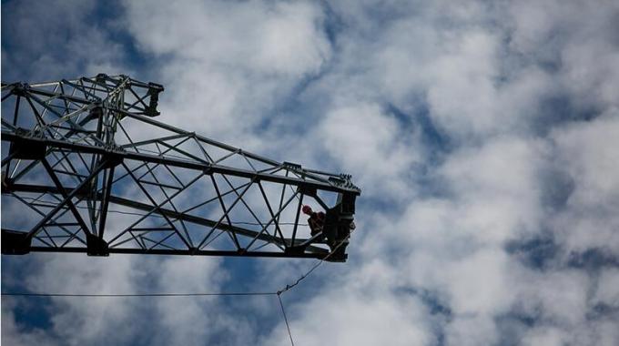 晉北-南京工程±800千伏特高壓直流輸電線路安徽境內(nèi)加緊施工