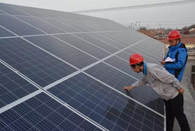 政府支持、專家肯定、品牌給力！2018分布式光伏市場繼續(xù)火爆！