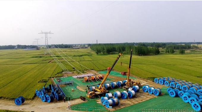 ±800千伏晉蘇線全面進(jìn)入架線施工高峰±800千伏晉蘇線全面進(jìn)入架線施工高峰