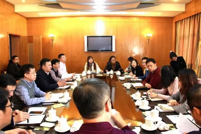 同煤集團(tuán)踐行能源轉(zhuǎn)型，新能源發(fā)電項(xiàng)目獲2018清潔能源推廣周走訪團(tuán)好評(píng)