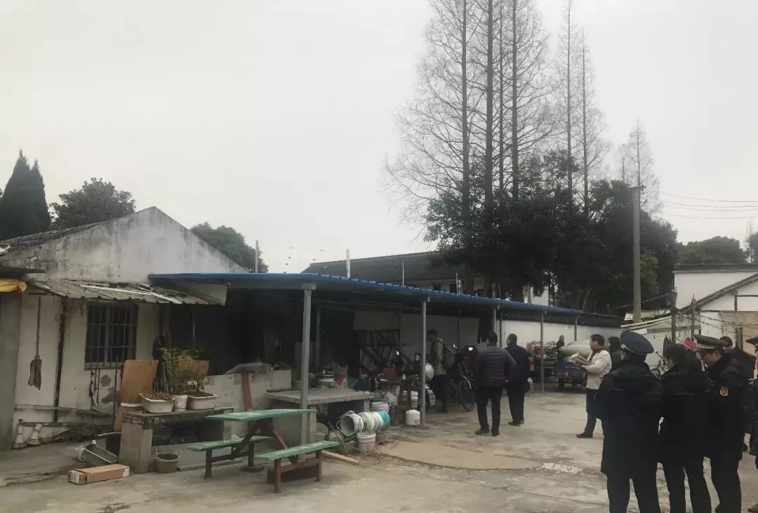 【安全信息】朱家角鎮(zhèn)召開(kāi)古鎮(zhèn)景區(qū)老舊變電箱改造工程協(xié)商會(huì)議