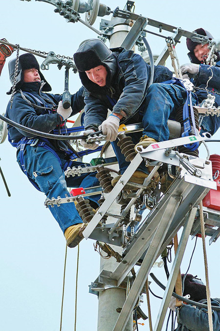 滑縣供電:寒冬改造送溫暖