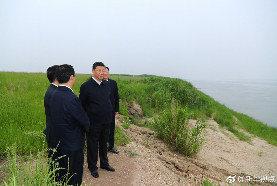 習(xí)近平：長江經(jīng)濟帶發(fā)展每一步都要穩(wěn)扎穩(wěn)打