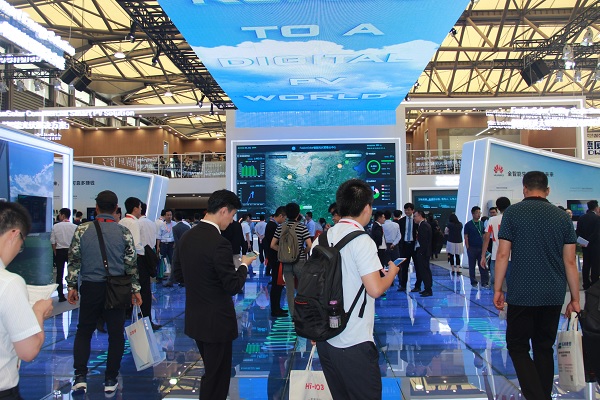 直擊SNEC2018：光伏新品哪家強(qiáng)？