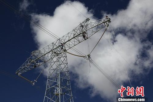 珠海保底電網(wǎng)工程投產(chǎn) 顯著提升對(duì)澳門供電保障能力