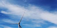 青海燊鴻海南共和49.5兆瓦風電項目首臺風機<font color=