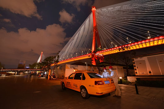 堅(jiān)守一線(xiàn) 守護(hù)光明