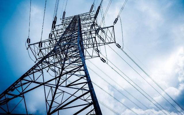 為什么高壓電線沒有絕緣外皮，雨天也不會(huì)出現(xiàn)電力故障呢？