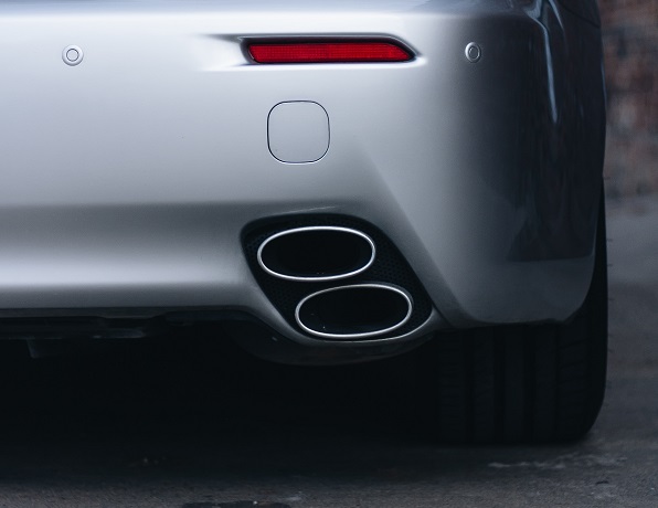 大刀闊斧開辟新能源汽車市場的背后：全球碳排放加劇！